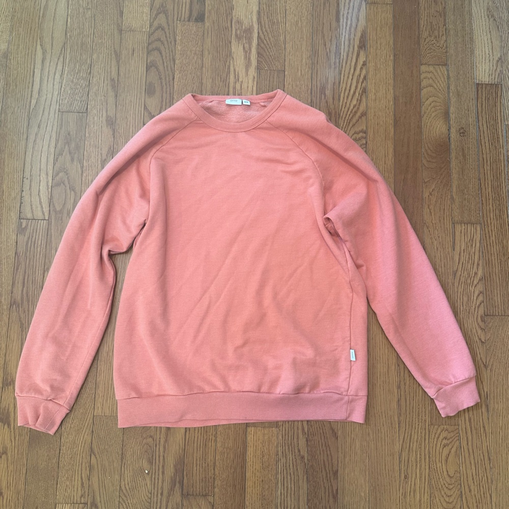 Pink crewneck sweatshirt